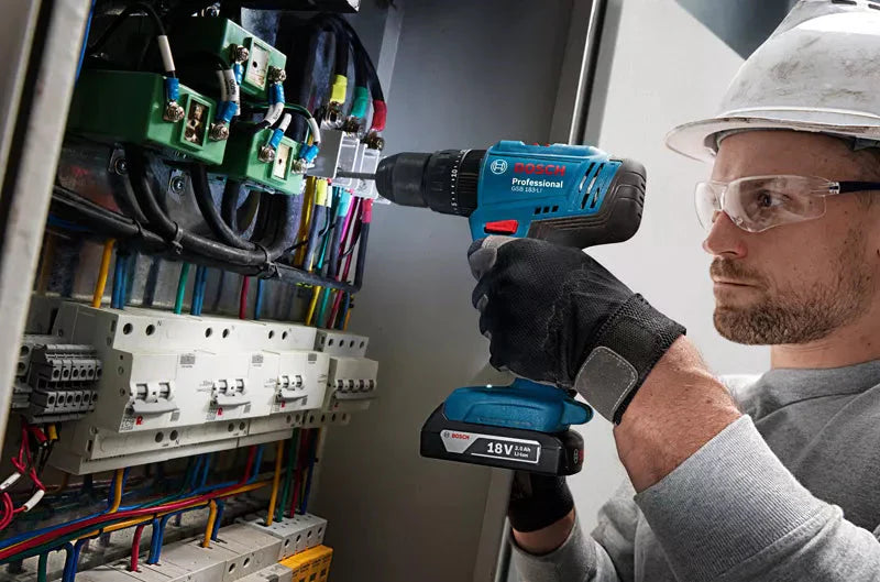 Bosch Professional | Cordless Drill GSB 183-Li + 2.0Ah 18v Battery + Charger